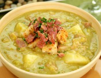 Sup kentang merupakan salah satu jenis sup yang dapat membantu mengatasi masalah cirit-birit. 