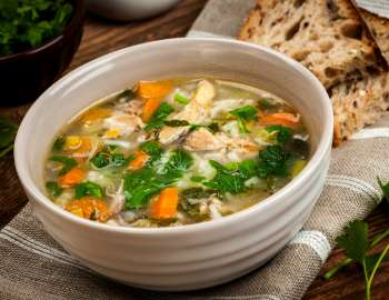 Salah satu jenis sup yang sangat baik untuk mengatasi cirit-birit adalah sup sayur-sayuran. 